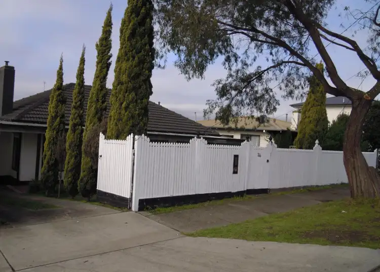 24 Stephenson Street, Morwell VIC 3840