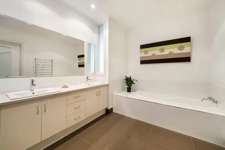 Sixth view of Homely house listing, 2 Rosalind Crescent, Blackburn VIC 3130
