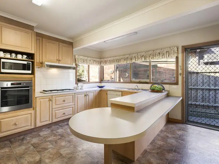 Fourth view of Homely house listing, 2 Finlayson Street, Forest Hill VIC 3131