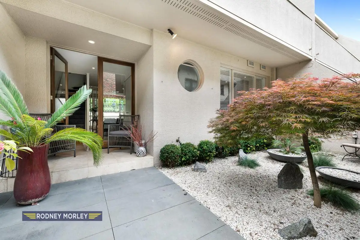 Main view of Homely townhouse listing, 4/518 Toorak Road, Toorak VIC 3142