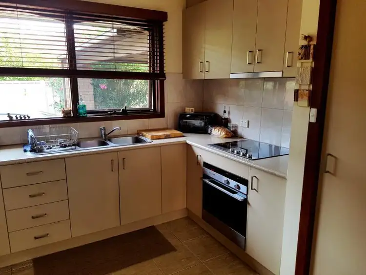 Fifth view of Homely house listing, 2 Santiago Street, St Albans VIC 3021