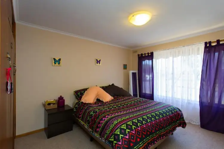 Fifth view of Homely unit listing, 1/4 Mauger Street, Wendouree VIC 3355