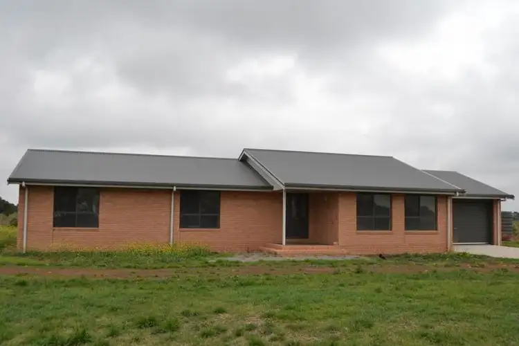 130 Pound Lane, Mortlake VIC 3272