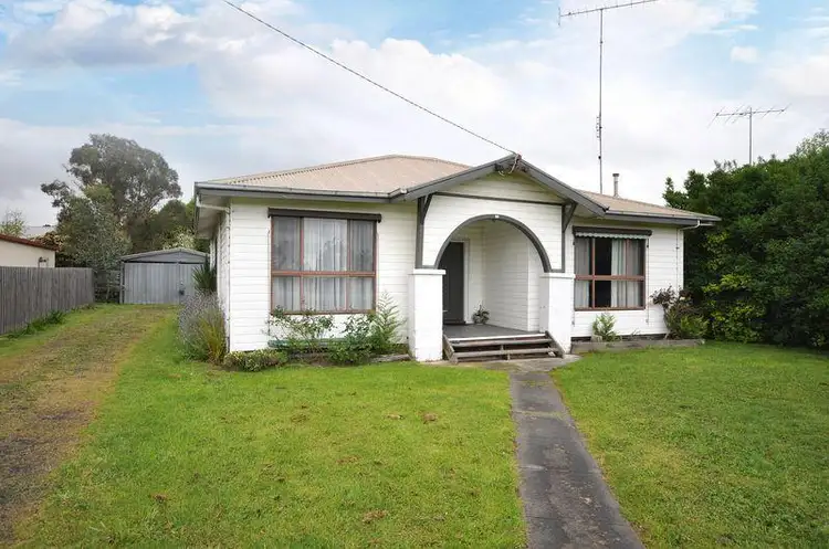 15 Princes Highway, Trafalgar VIC 3824