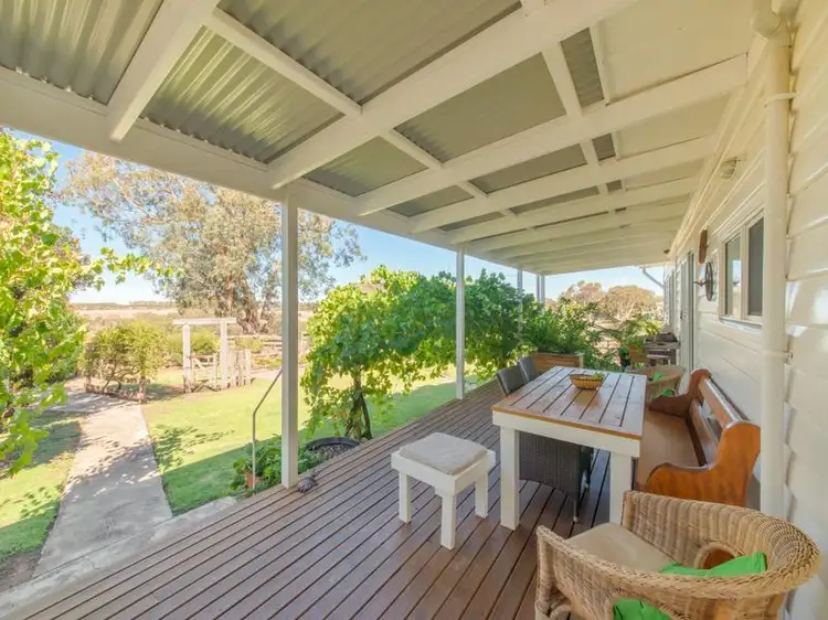 2188 Mortlake Ararat Road, Woorndoo VIC 3272
