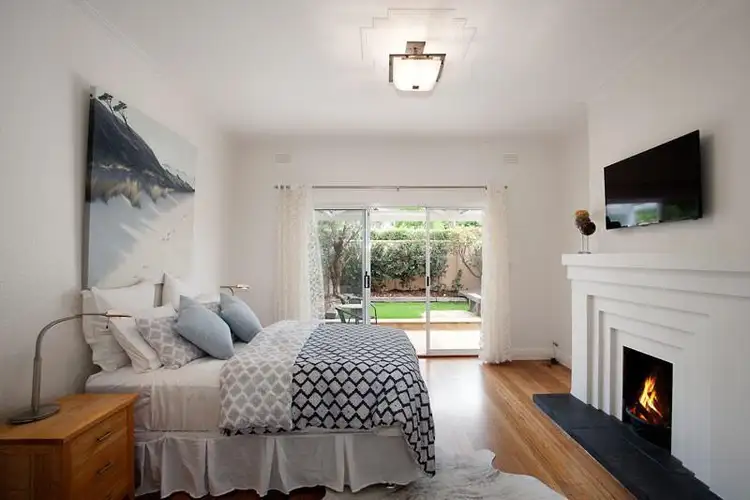 Sixth view of Homely apartment listing, 2/2A Lynedoch Avenue, St Kilda East VIC 3183