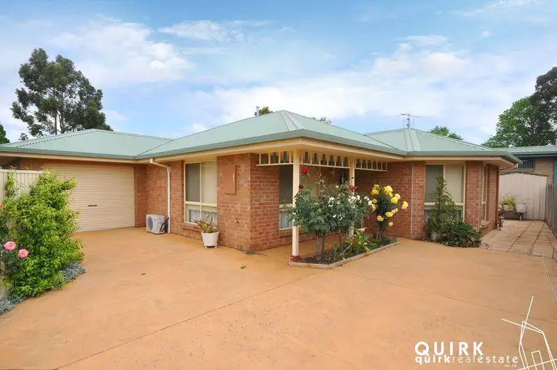 Main view of Homely unit listing, 2/9 Janette Close, Warragul VIC 3820