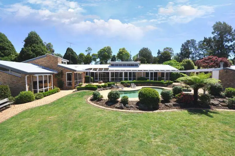 Main view of Homely house listing, 19 Waratah Drive, Warragul VIC 3820