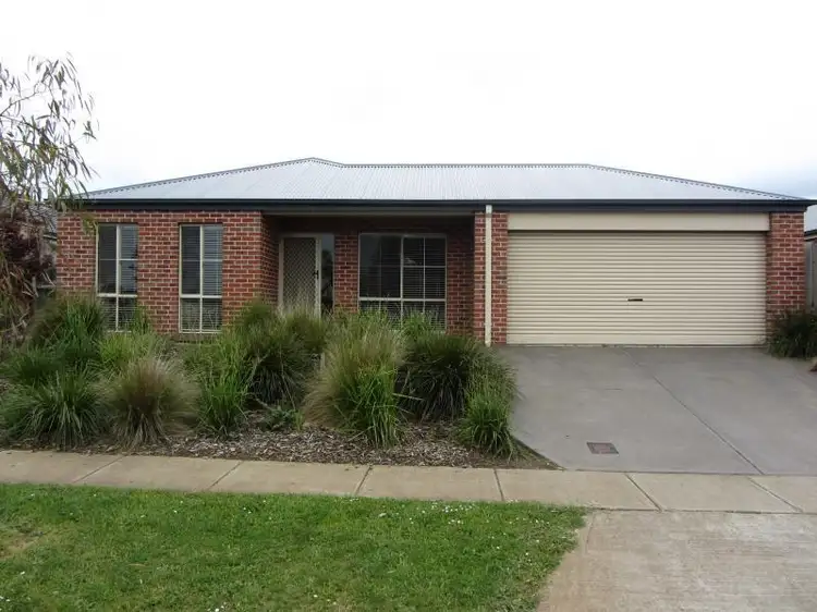 107 McNeilly Road, Drouin VIC 3818