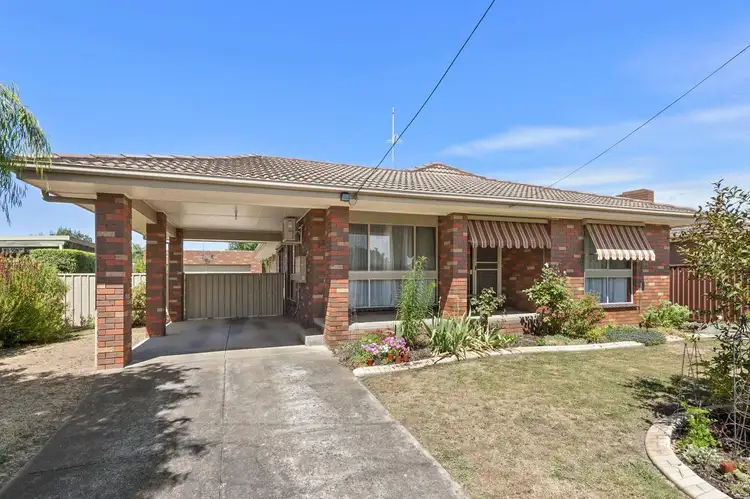16 Mimosa Avenue, Alfredton VIC 3350