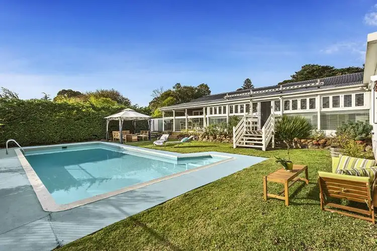 19 Old Mornington Road, Mount Eliza VIC 3930