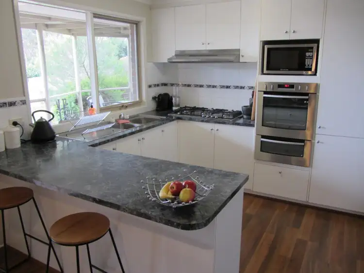 Seventh view of Homely house listing, 5 Outlook Drive, Drouin VIC 3818