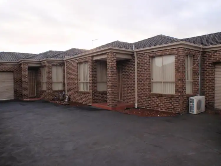 2/27 Grant Street, St Albans VIC 3021