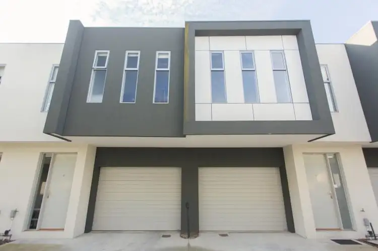 9/293 - 295 Hawthorn Road, Caulfield VIC 3162