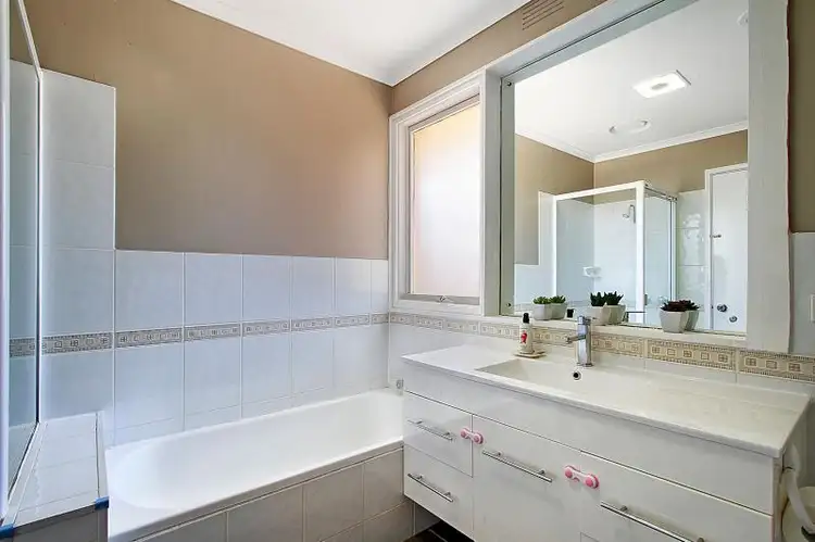 Sixth view of Homely unit listing, 1/10 Grogan Court, Bayswater VIC 3153