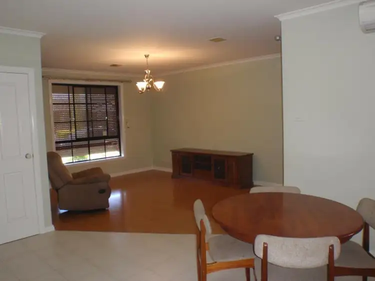 Fourth view of Homely unit listing, 2/37 Roseberry Avenue, Keilor Downs VIC 3038