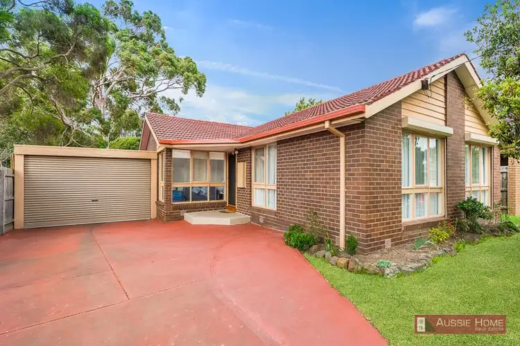 25 Gaynor Crescent, Glen Waverley VIC 3150