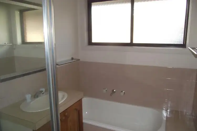 Seventh view of Homely unit listing, 1/16 Spring Court, Morwell VIC 3840