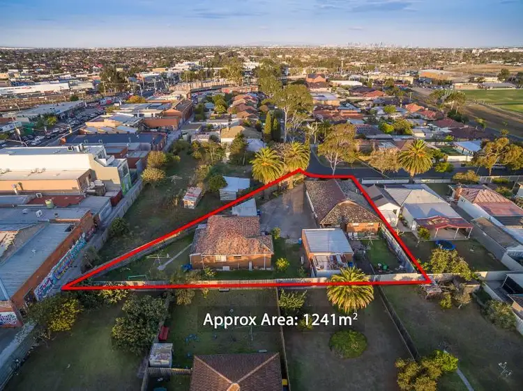 Second view of Homely house listing, 11 Marsden Crescent, St Albans VIC 3021