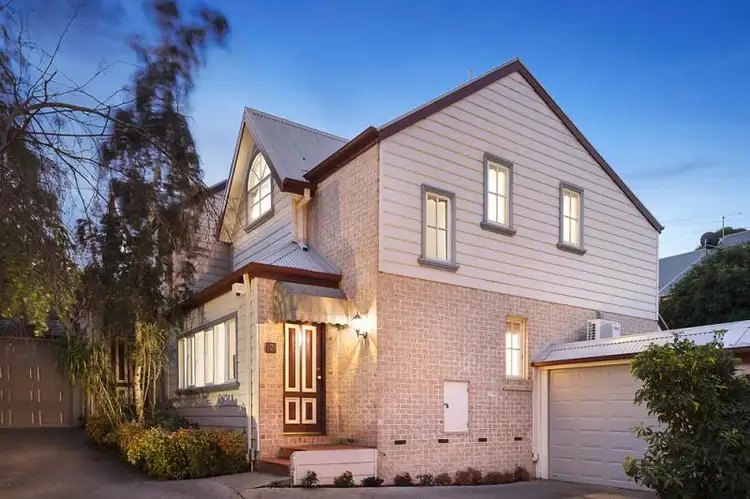 2/44 Heatherdale Road, Mitcham VIC 3132