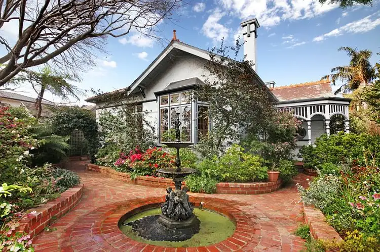392 St Kilda Street, Brighton VIC 3186