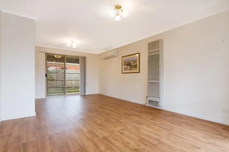 Fourth view of Homely unit listing, 2/37 Navarre Drive, Cranbourne West VIC 3977