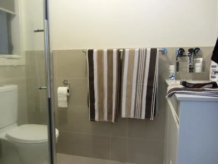 Sixth view of Homely unit listing, 1/32 Railway Avenue, Drouin VIC 3818