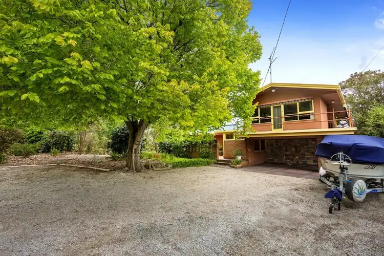 13 Barton Drive, Mount Eliza VIC 3930