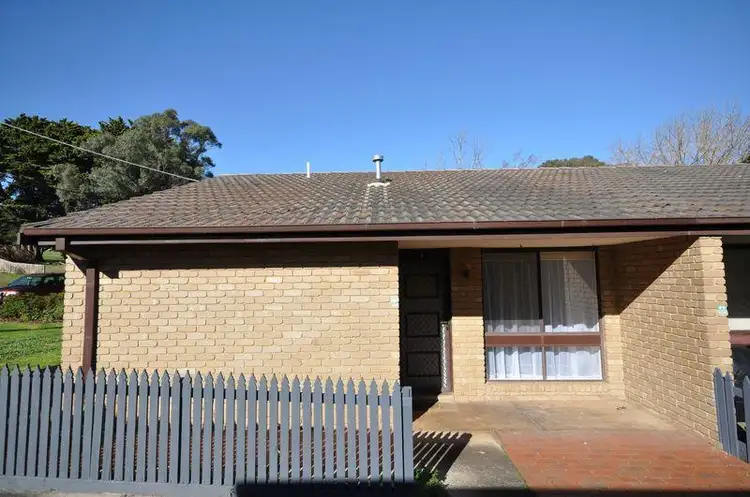 1/7 Lindman Street, Drouin VIC 3818
