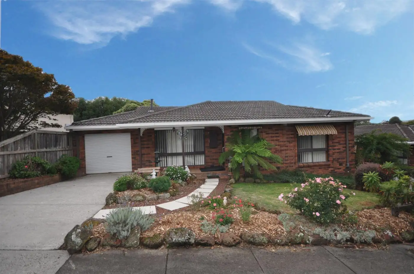 Main view of Homely townhouse listing, 1/4 Alexander Street, Warragul VIC 3820