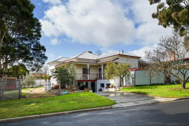 6 Rowe Street, Castlemaine VIC 3450