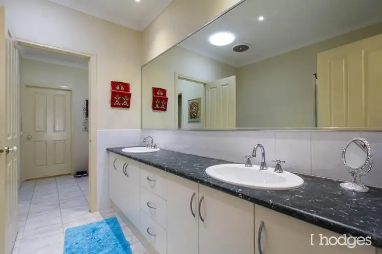 Fifth view of Homely unit listing, 2/2 Duff Street, Cranbourne VIC 3977