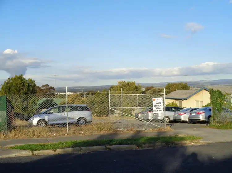12 Rintoull Street, Morwell VIC 3840