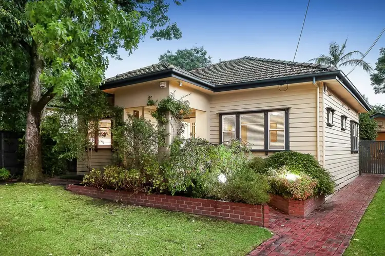 12 Glen Ebor Avenue, Blackburn VIC 3130