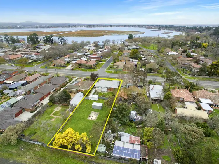 1426 Gregory Street, Lake Wendouree VIC 3350