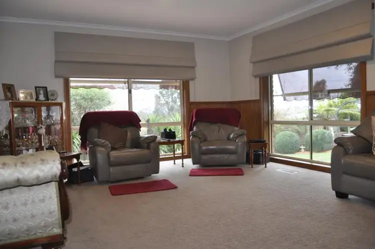 Sixth view of Homely house listing, 4 Callistemon Crescent, Drouin VIC 3818