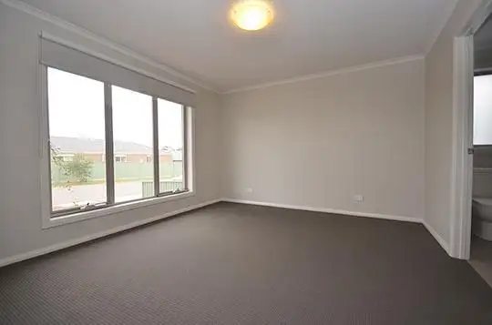 Fifth view of Homely townhouse listing, 5 Waterside Close, Miners Rest VIC 3352