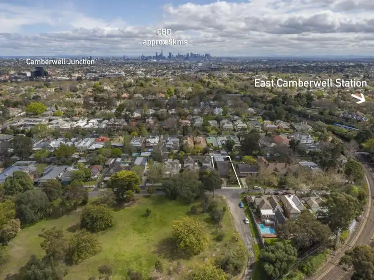 12 Brinsley Road, Camberwell VIC 3124