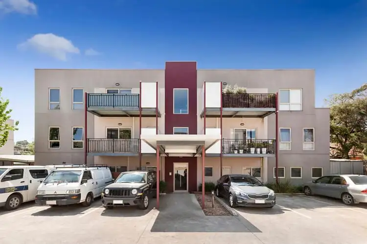 30/12-18 Bourke Street, Ringwood VIC 3134