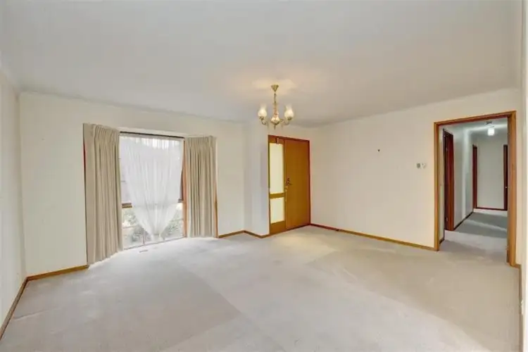 Seventh view of Homely townhouse listing, 3 Burnbank Close, Lake Wendouree VIC 3350