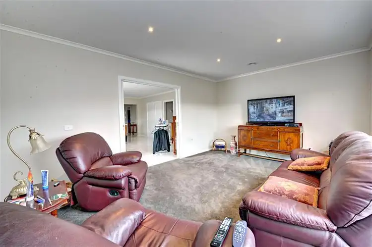 Third view of Homely house listing, 8 Rindle Close, Delacombe VIC 3356