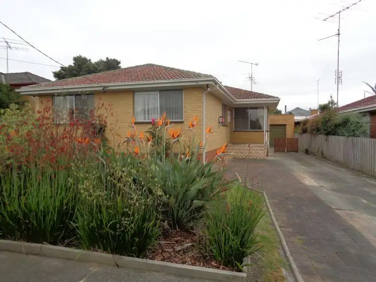 **UNDER CONTRACT**3 Wicks Crescent, Morwell VIC 3840