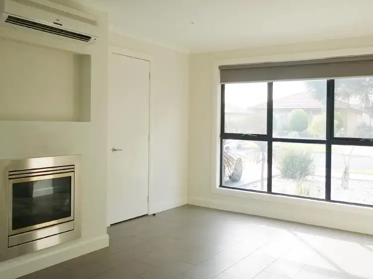 Sixth view of Homely house listing, 1/7 Thomas Street, St Albans VIC 3021