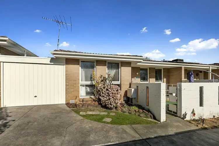 Main view of Homely unit listing, 2/11 Mangan Street, Balwyn VIC 3103