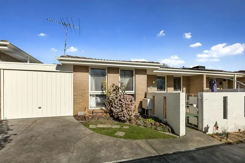 Main view of Homely unit listing, 2/11 Mangan Street, Balwyn VIC 3103