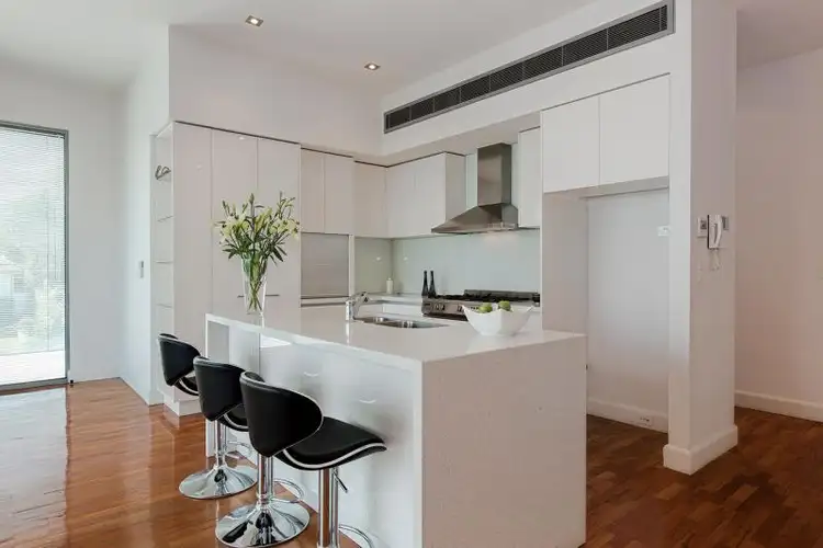Main view of Homely unit listing, 6/976 Riversdale Road, Surrey Hills VIC 3127