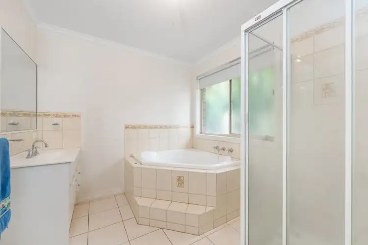 Fifth view of Homely house listing, 11 Kiama Place, Cairnlea VIC 3023