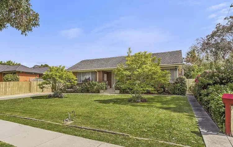 12 Pine Road, Bayswater VIC 3153