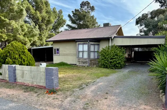 9 Cunningham Lane, Sea Lake VIC 3533