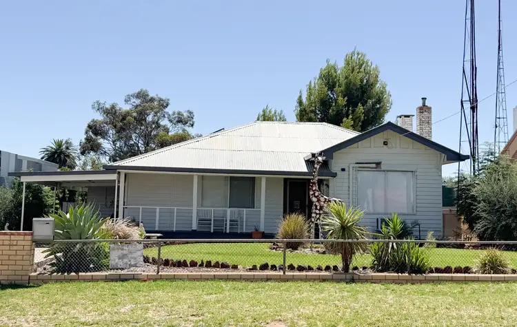 37 Railway Avenue, Sea Lake VIC 3533